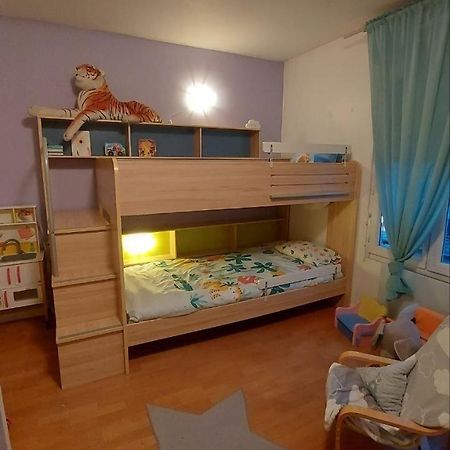 Appartement Familial Pour 6 Adultes Et 5 Enfants A 10 Min De Disney バイー・ロマンヴィリエ エクステリア 写真